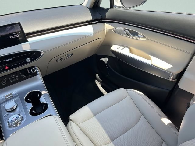 Used 2026 Genesis GV70 2.5T Select AWD/4WD image 19