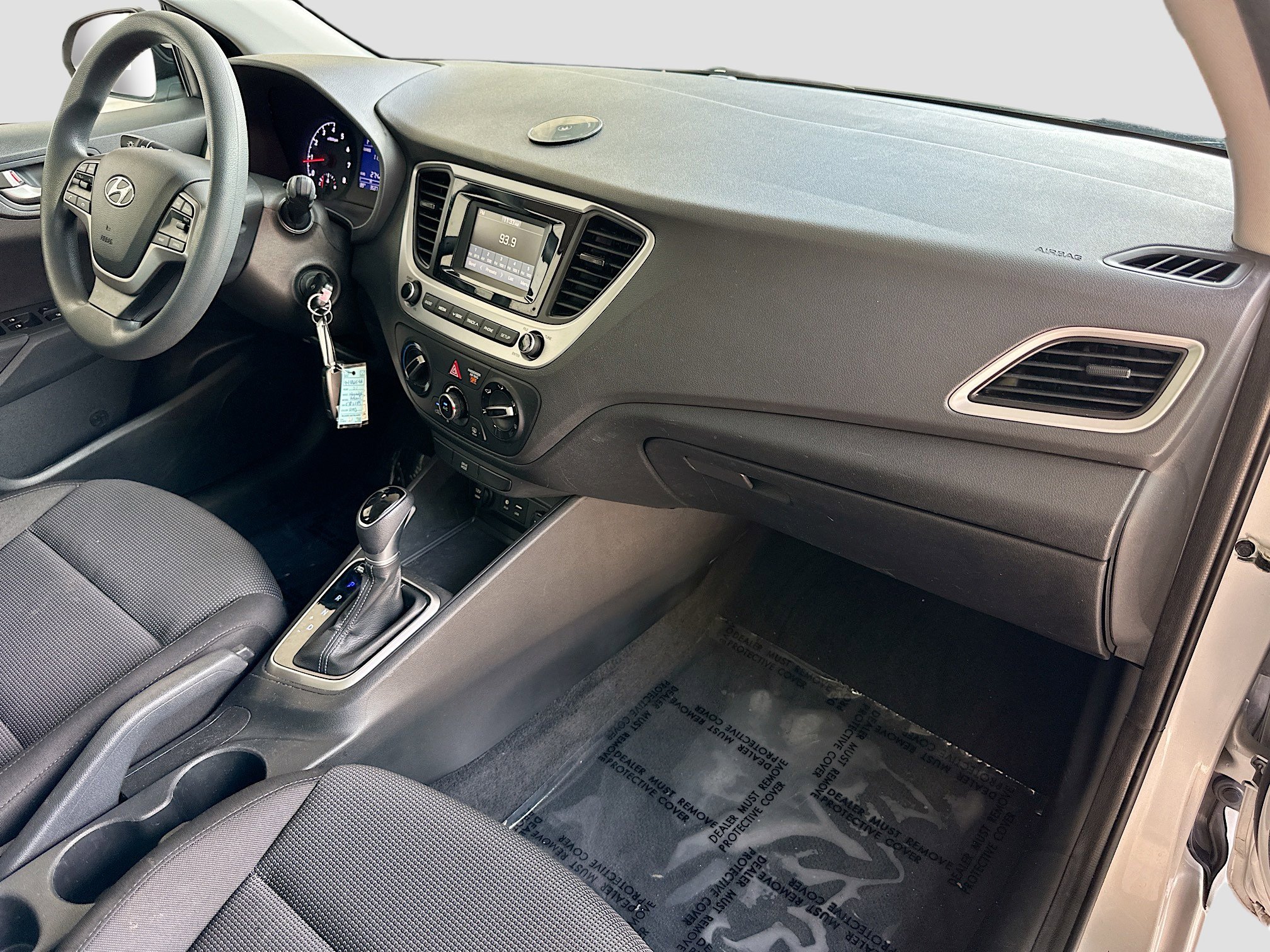 Used 2022 Hyundai Accent SE FWD image 25