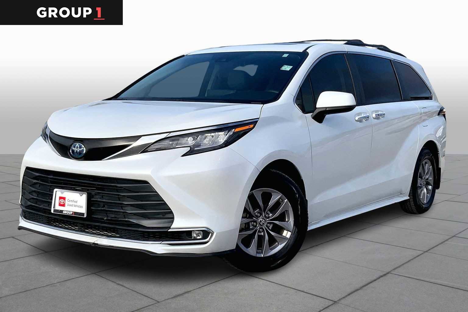 Used 2022 Toyota Sienna XLE