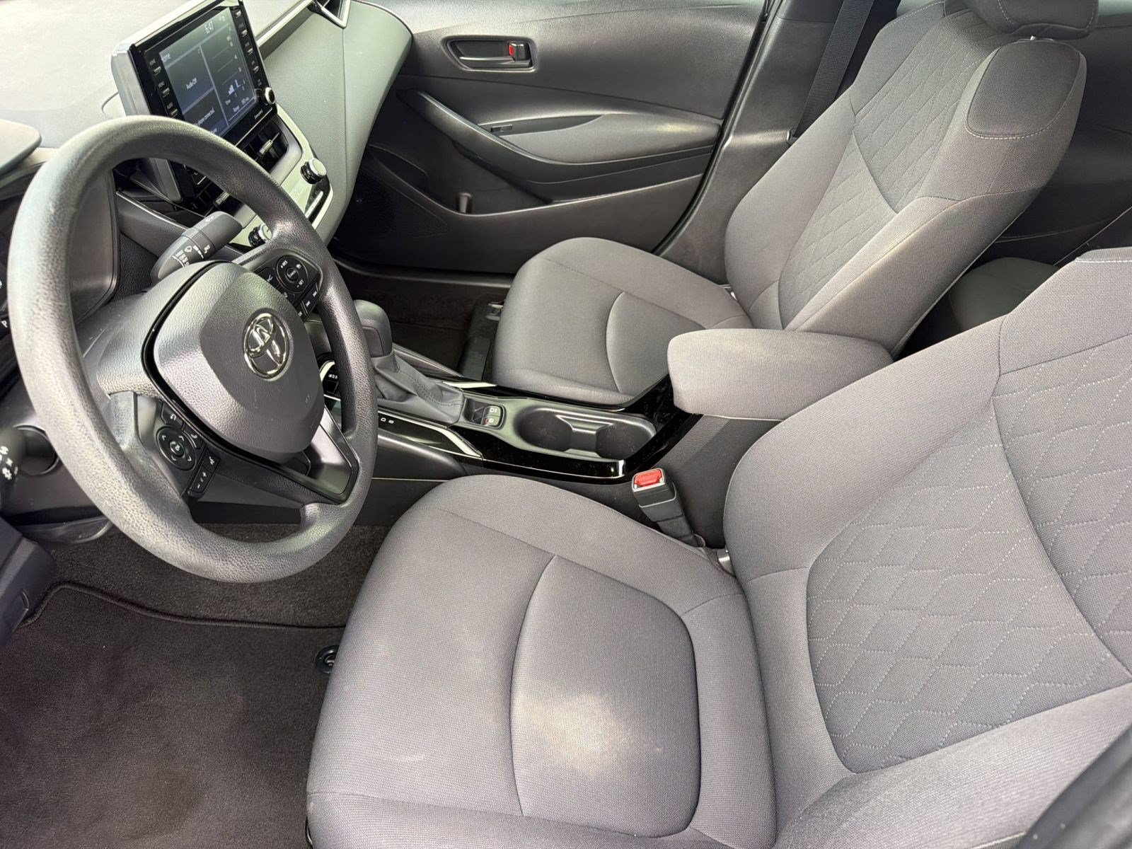 Certified 2022 Toyota Corolla LE FWD image 5