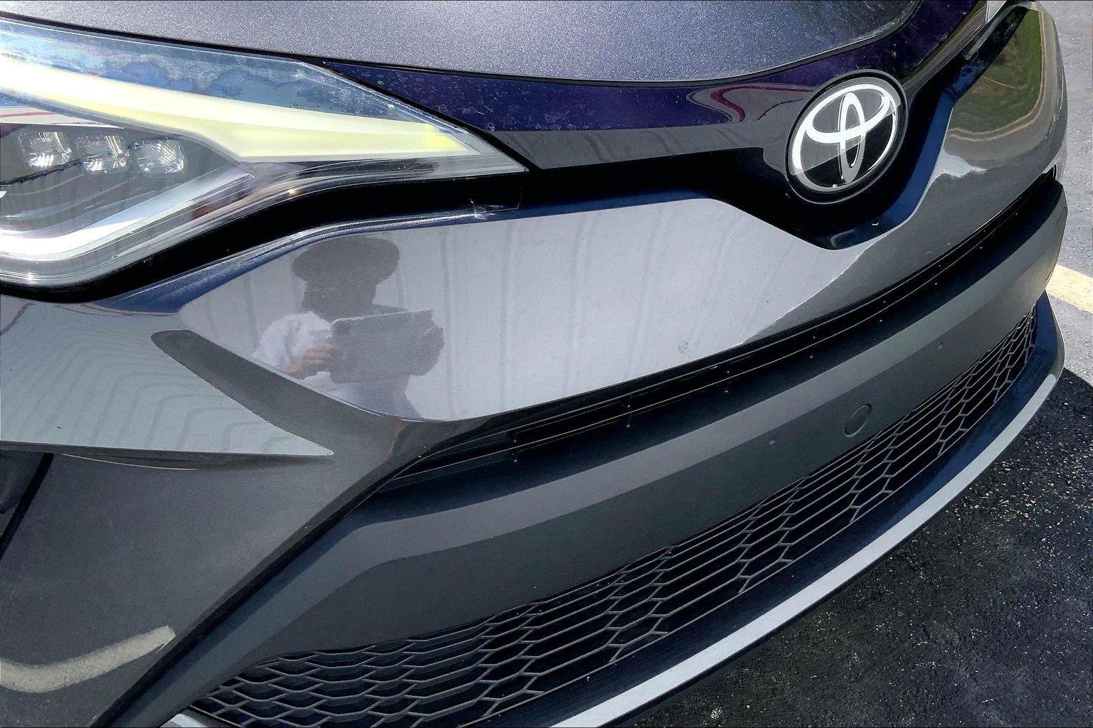 Used 2022 Toyota C-HR Limited FWD image 29