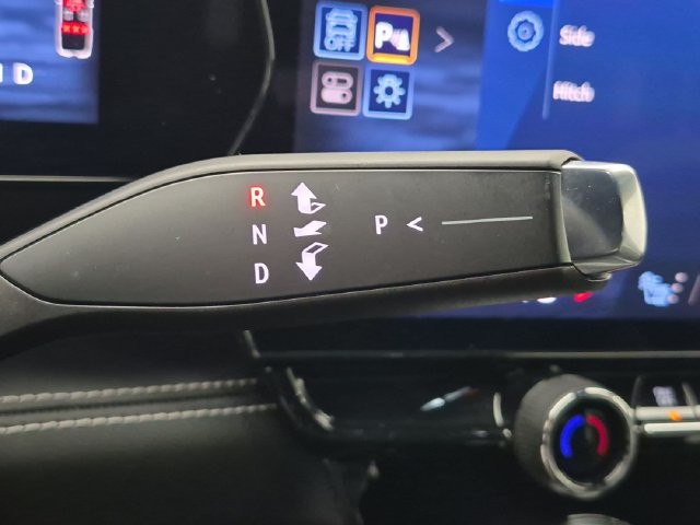 Used 2024 Chevrolet Blazer EV LT AWD/4WD image 16