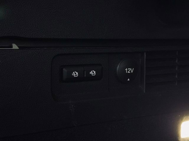 Used 2022 Lincoln Nautilus Reserve w/ Luxury Package AWD/4WD image 13