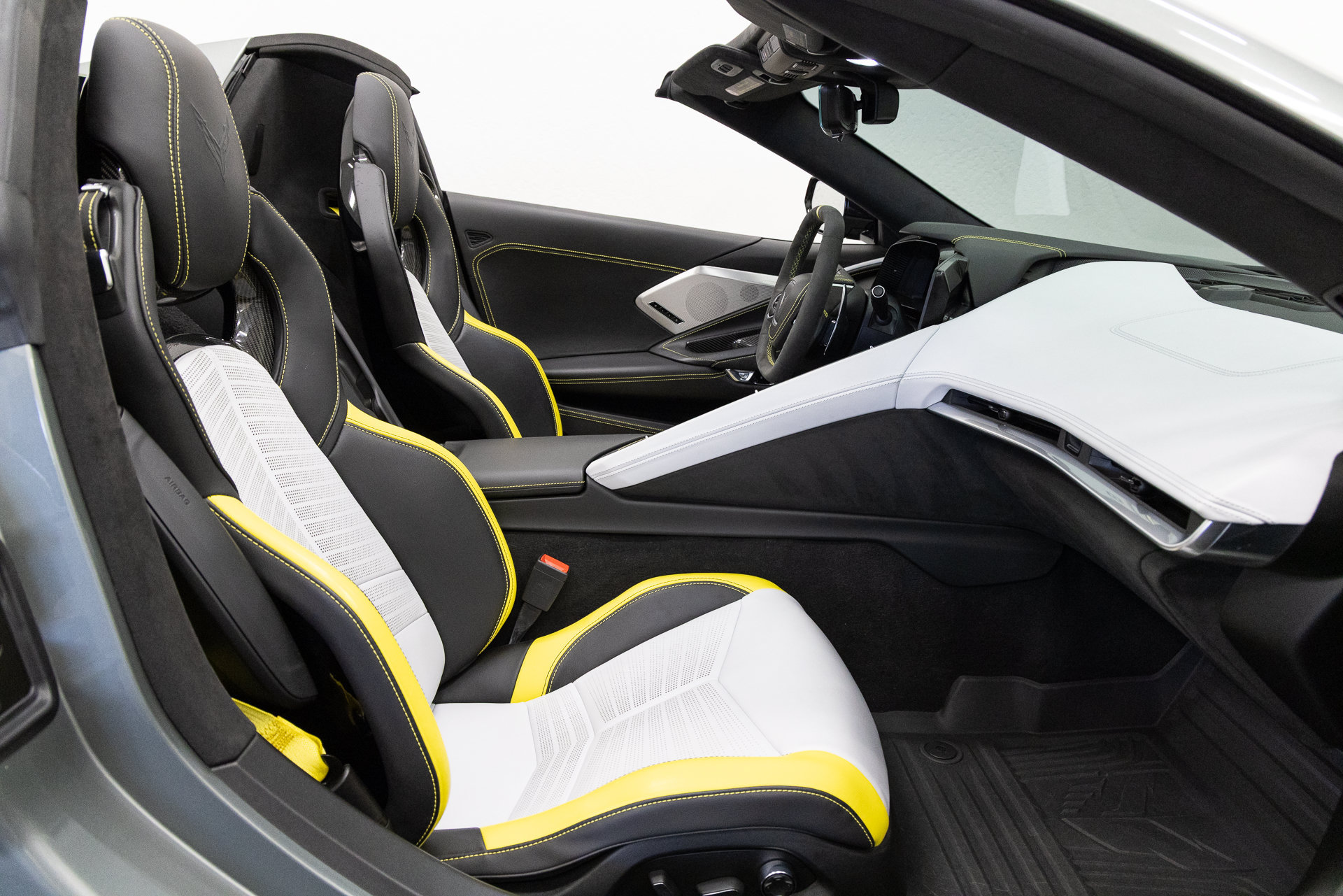 Used 2022 Chevrolet Corvette Stingray Premium Conv RWD image 13
