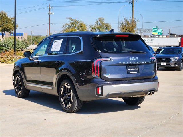 Certified 2025 Kia Telluride EX image 5
