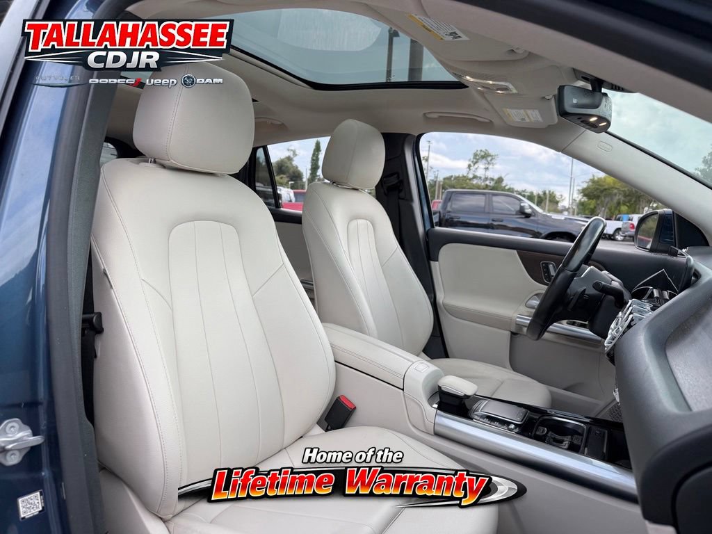 Used 2021 Mercedes-Benz GLA 250 w/ Premium Package image 38