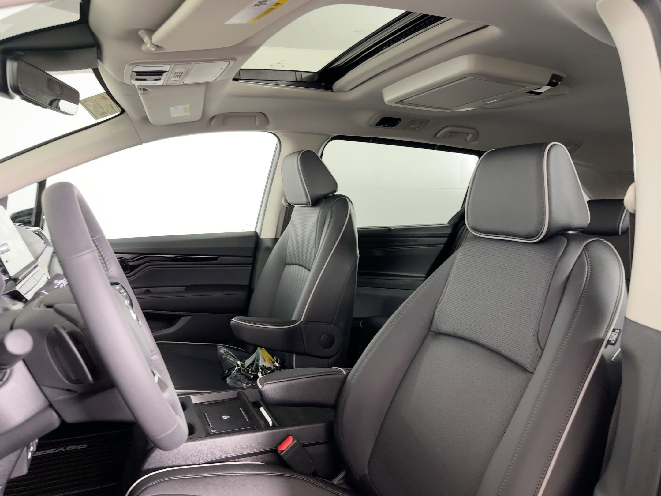 New 2026 Honda Odyssey Elite image 15