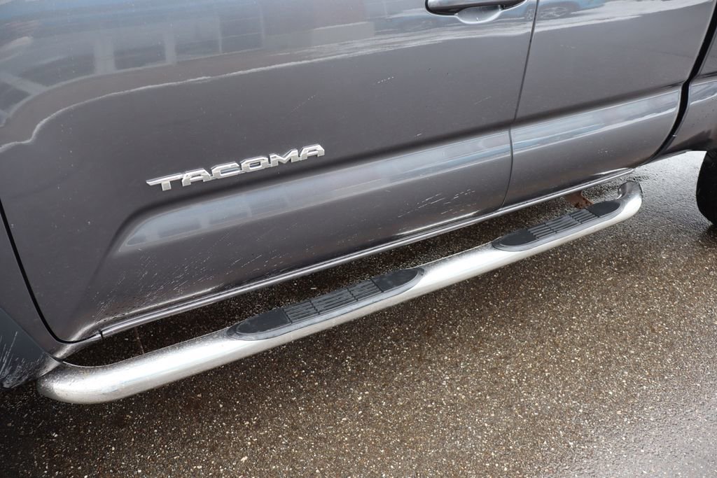 Used 2016 Toyota Tacoma TRD Off-Road image 7