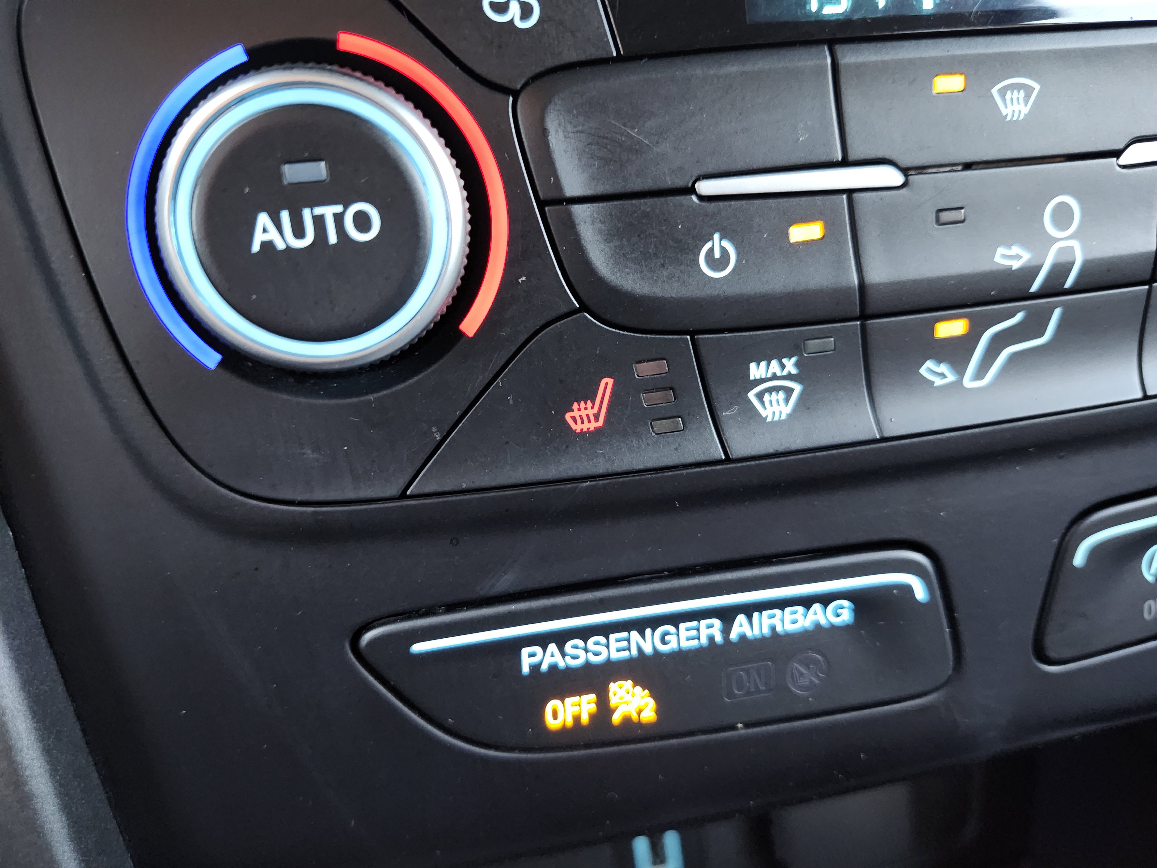 Used 2018 Ford Escape SE image 6