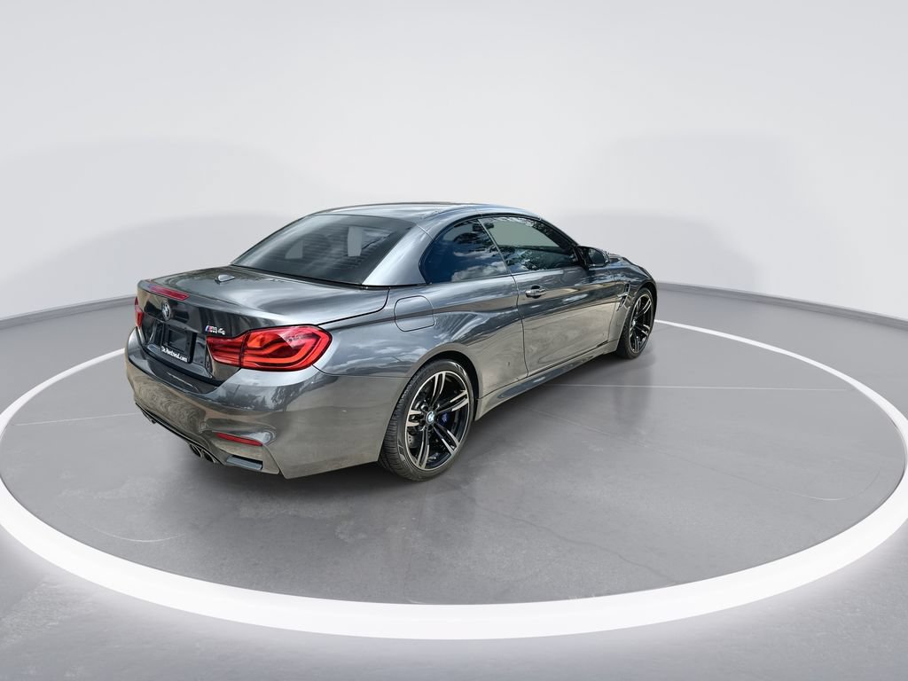 Used 2018 BMW M4 Convertible RWD image 8