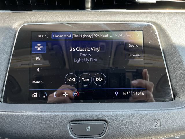 Used 2019 Cadillac XT4 Luxury w/ Cold Weather Package AWD/4WD image 14