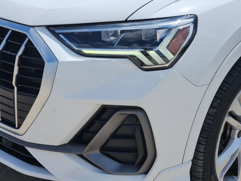 Used 2020 Audi Q3 2.0T Premium Plus AWD/4WD image 9