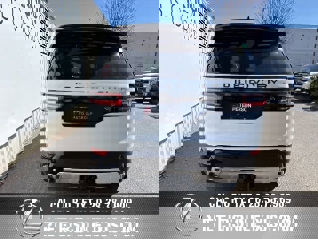 Used 2020 Land Rover Discovery Landmark image 5