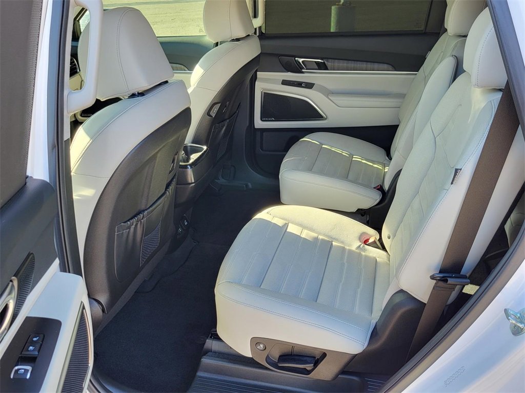 Used 2024 Kia Telluride SX Prestige image 13