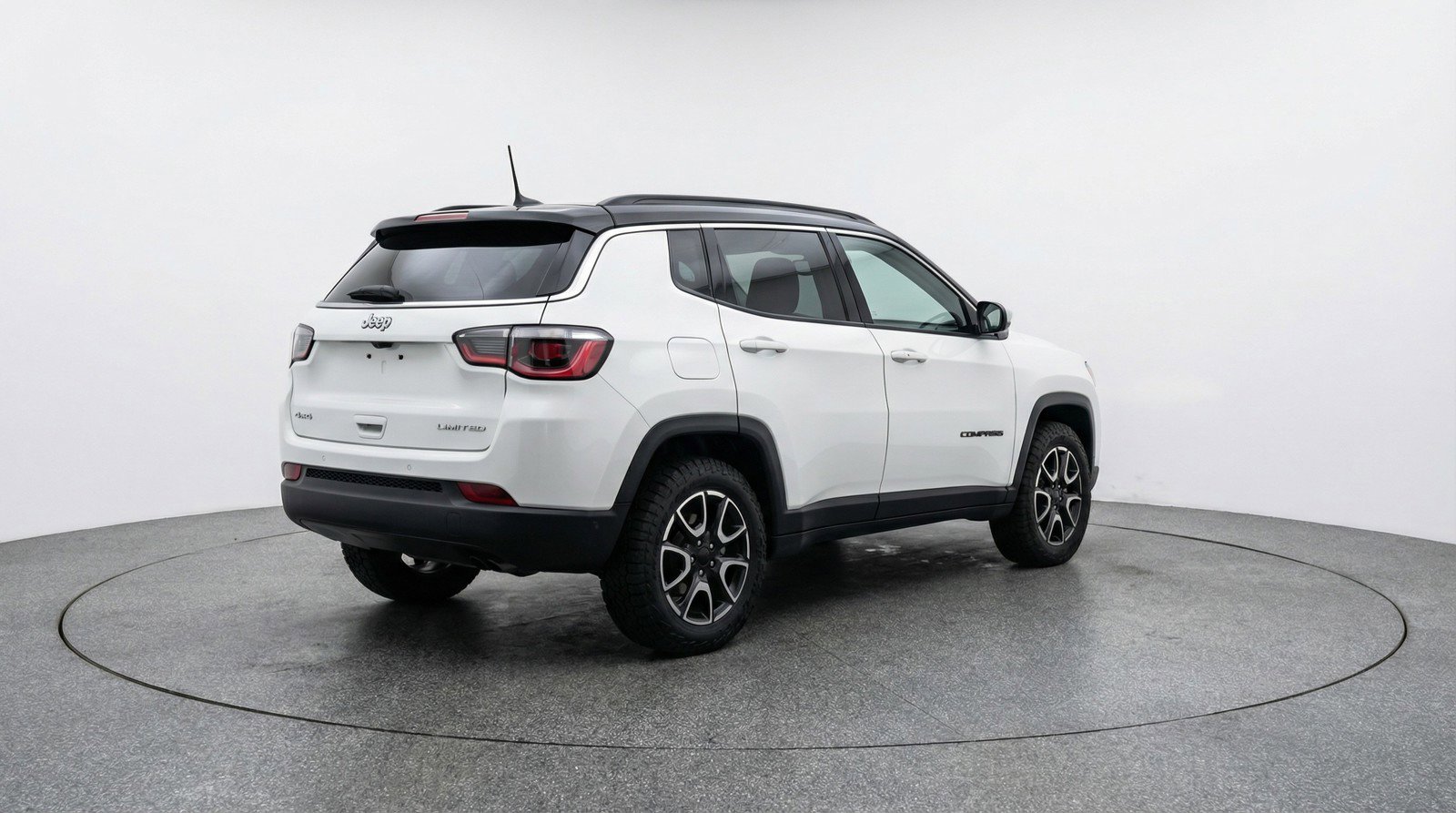 Used 2025 Jeep Compass Trailhawk AWD/4WD image 9