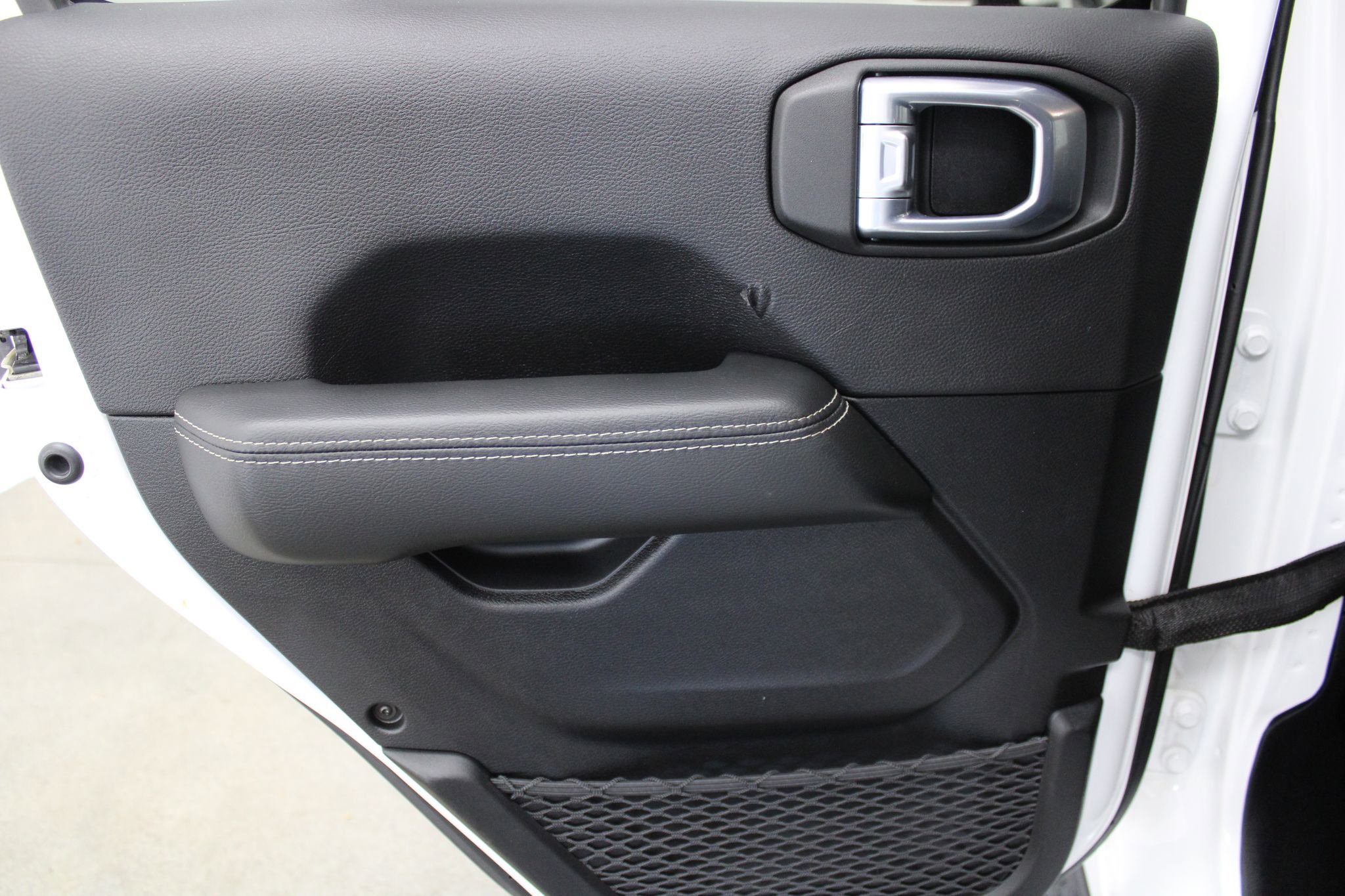 Used 2021 Jeep Wrangler Unlimited Sahara w/ Dual Top Group image 16