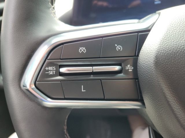 Used 2024 Chevrolet Traverse LS image 31