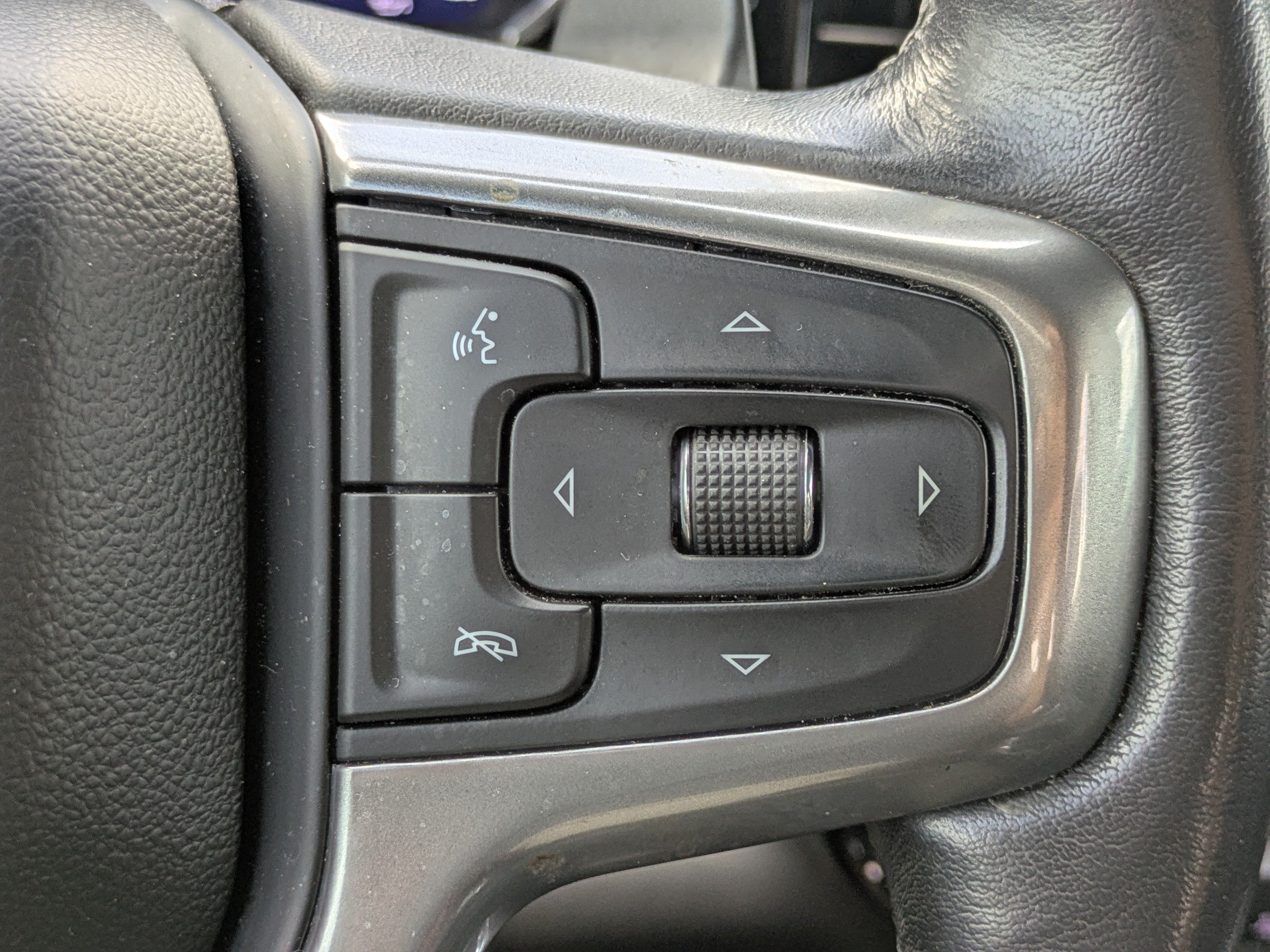 Used 2022 Chevrolet Silverado 1500 LTZ w/ LTZ Premium Package RWD image 23
