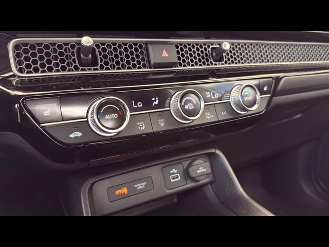 Certified 2024 Honda Civic EX image 27