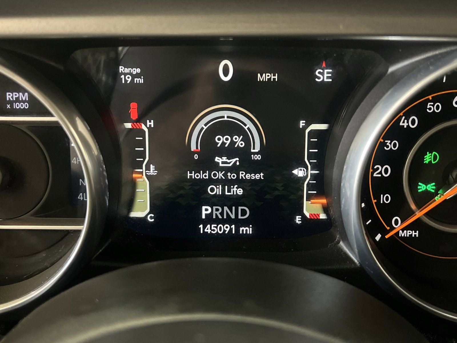 Used 2018 Jeep Wrangler Unlimited Sahara image 15