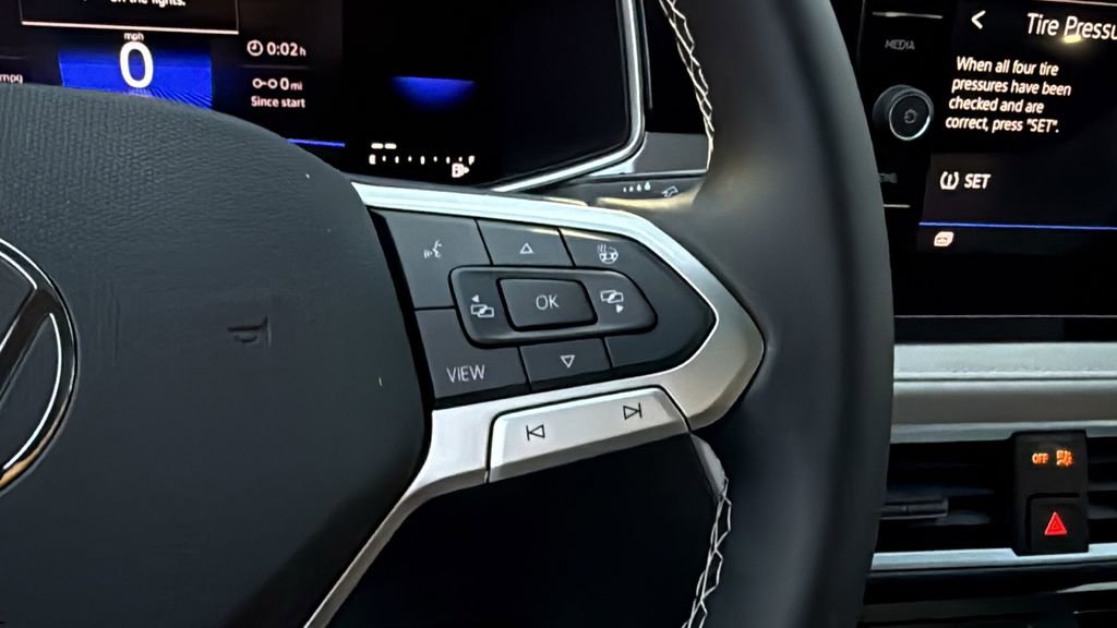 New 2026 Volkswagen Taos SE image 21