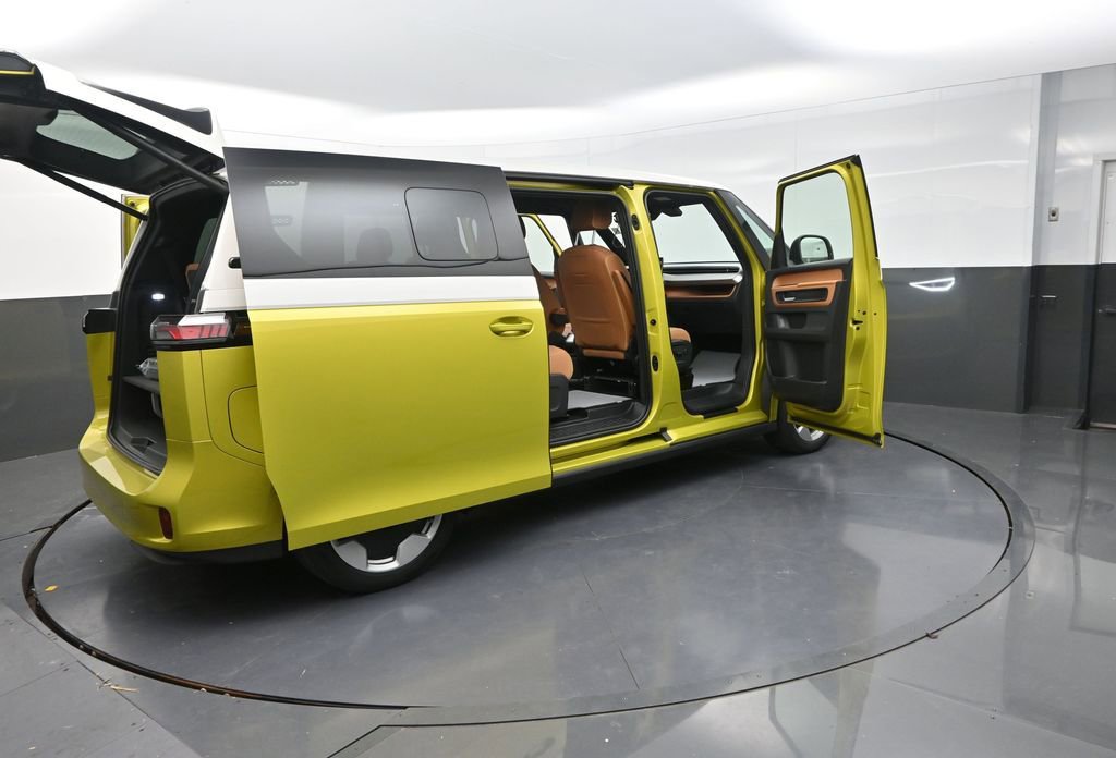 New 2025 Volkswagen ID. Buzz Pro S Plus AWD/4WD image 35