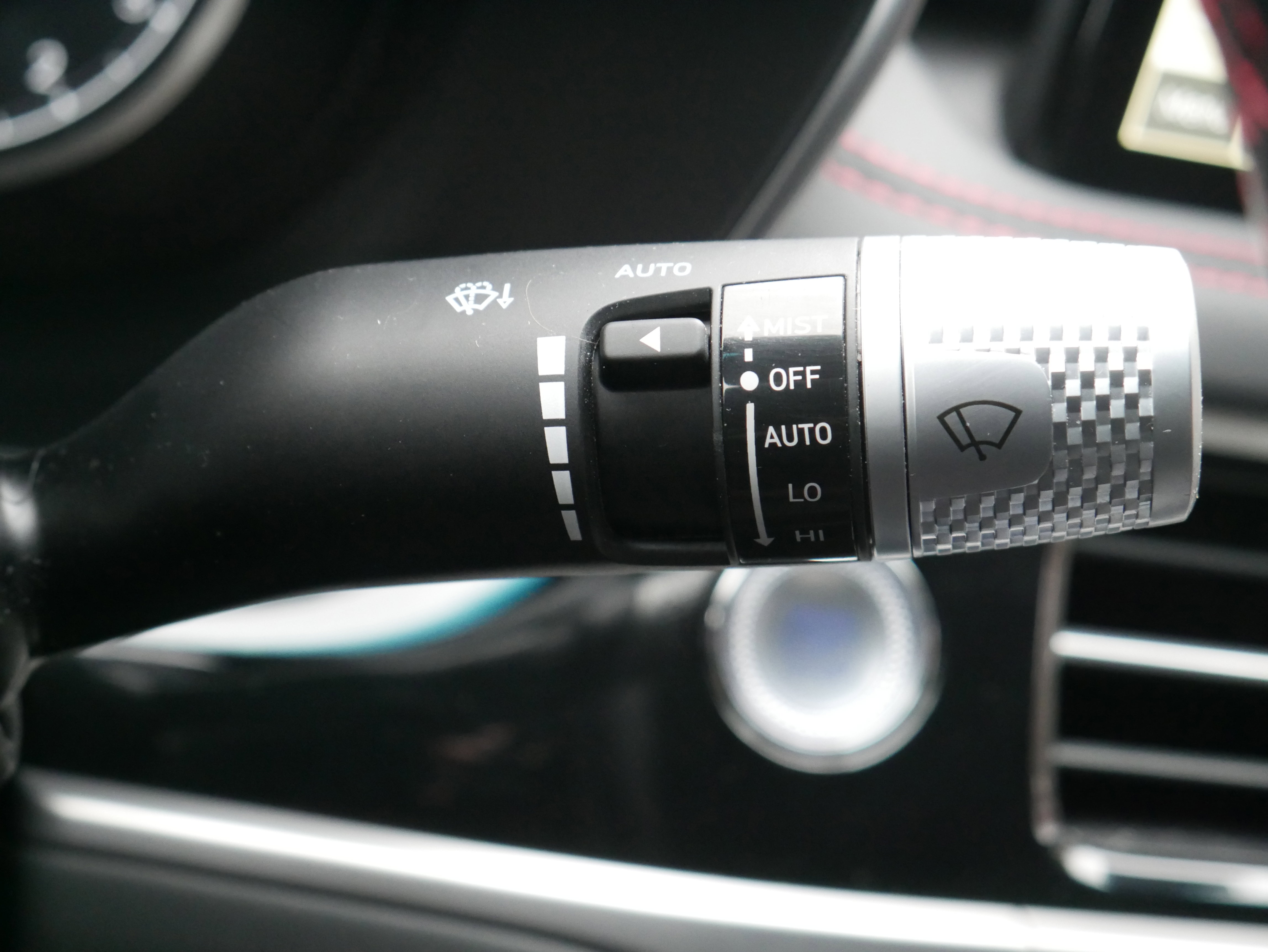 Used 2024 Genesis G70 2.5T w/ Sport Prestige Package image 28