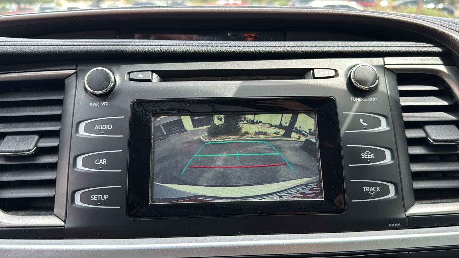 Used 2018 Toyota Highlander LE image 20