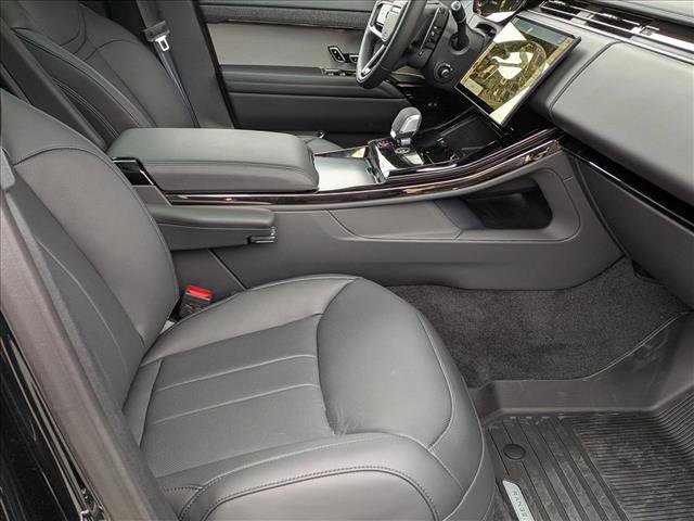 New 2025 Land Rover Range Rover Sport Dynamic SE image 18
