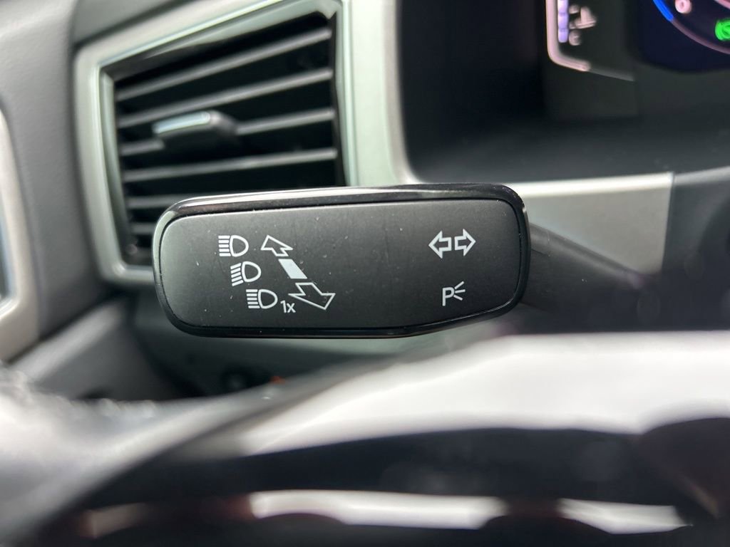 Used 2019 Volkswagen Atlas SEL R-Line image 29