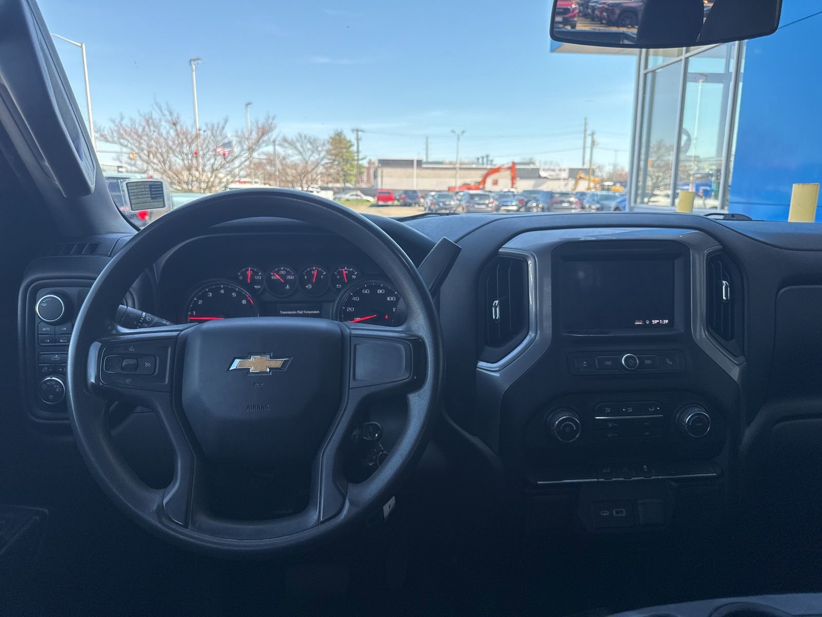 Used 2021 Chevrolet Silverado 1500 Custom image 2