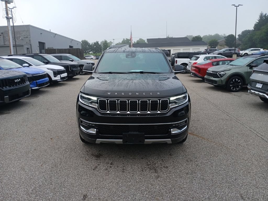 Used 2022 Jeep Wagoneer Series II AWD/4WD image 9