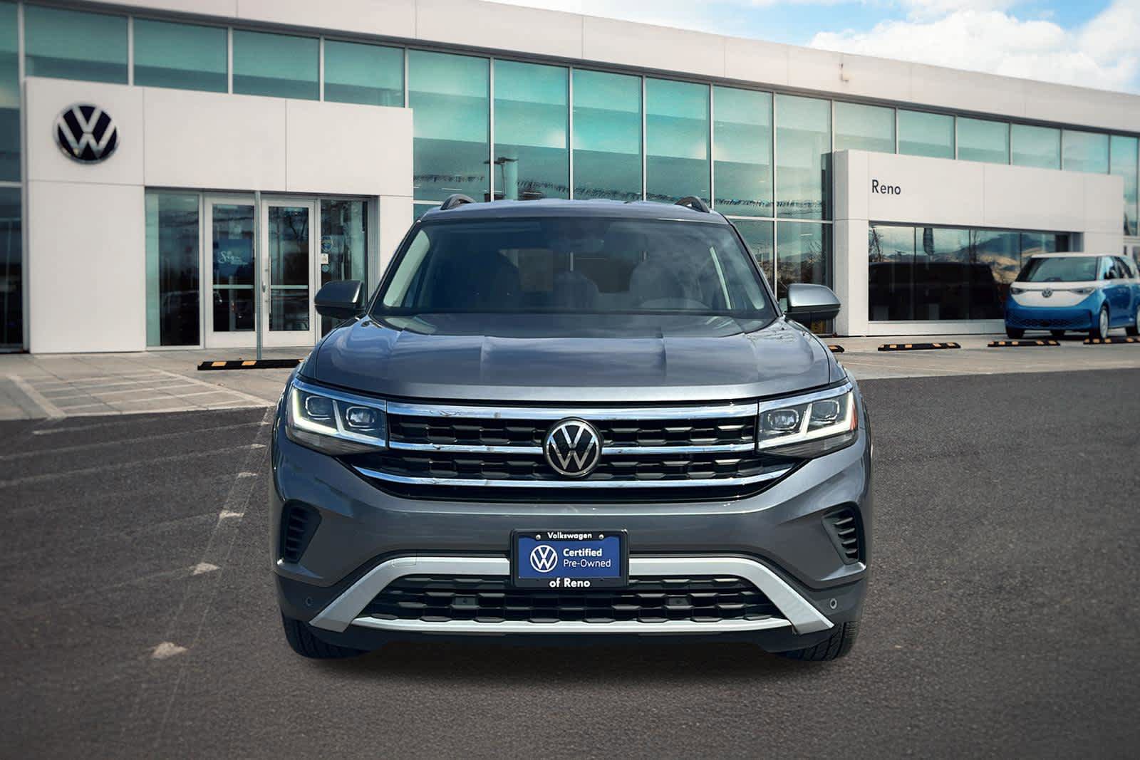 Certified 2021 Volkswagen Atlas SE image 2