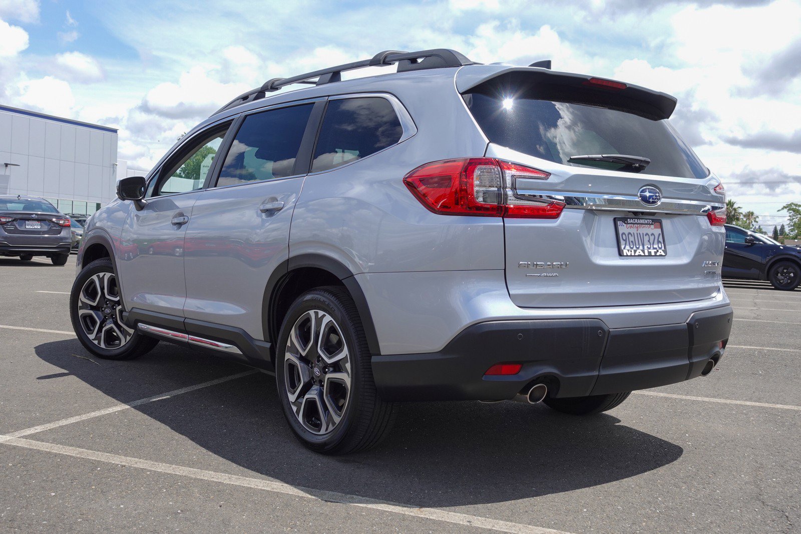 Certified 2023 Subaru Ascent Limited w/ Technology Package AWD/4WD image 7