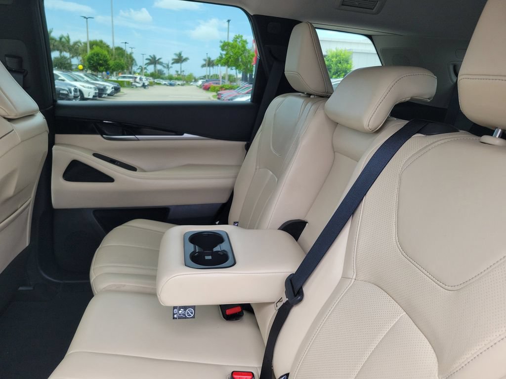 Used 2023 INFINITI QX60 Pure FWD image 11