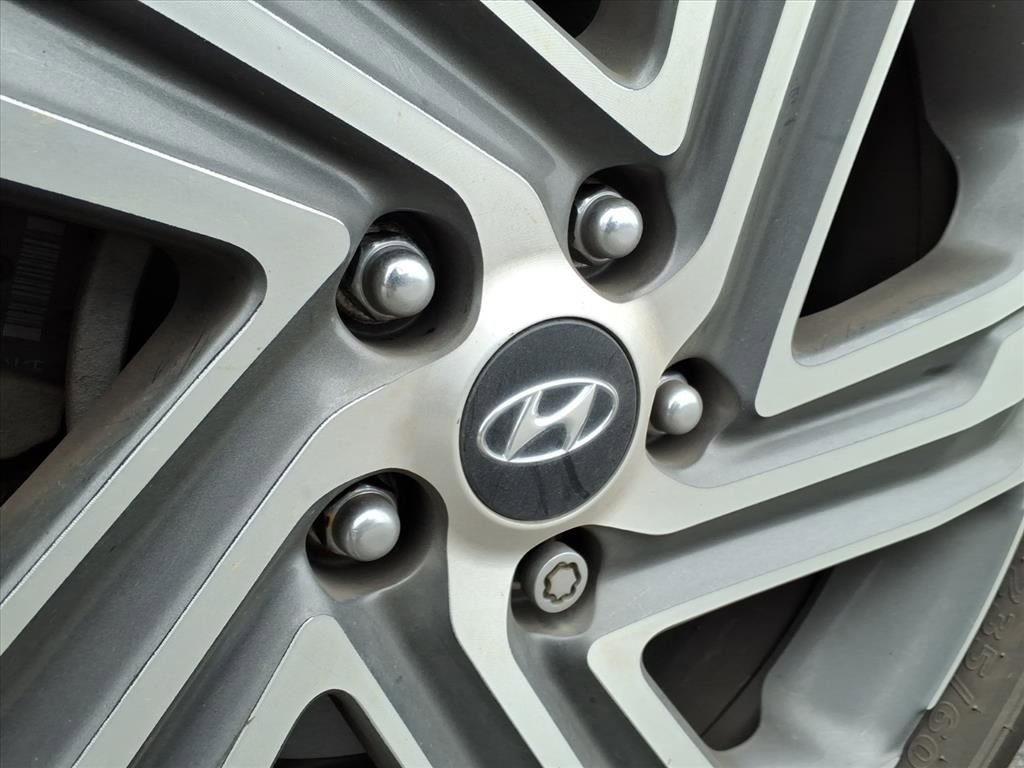 Used 2021 Hyundai Santa Fe SE image 25