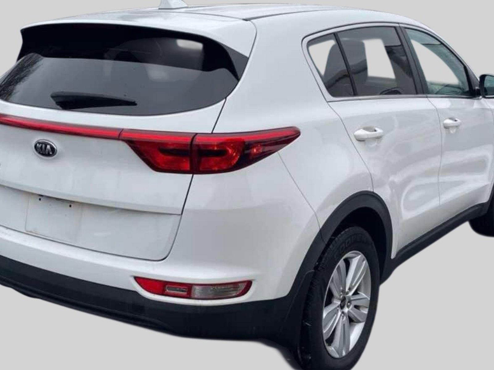 Used 2017 Kia Sportage LX FWD image 2