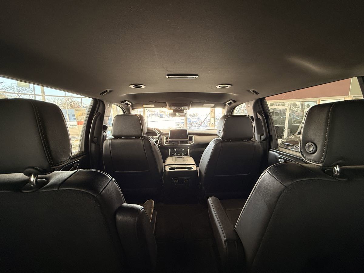 Used 2023 Chevrolet Suburban Premier image 48