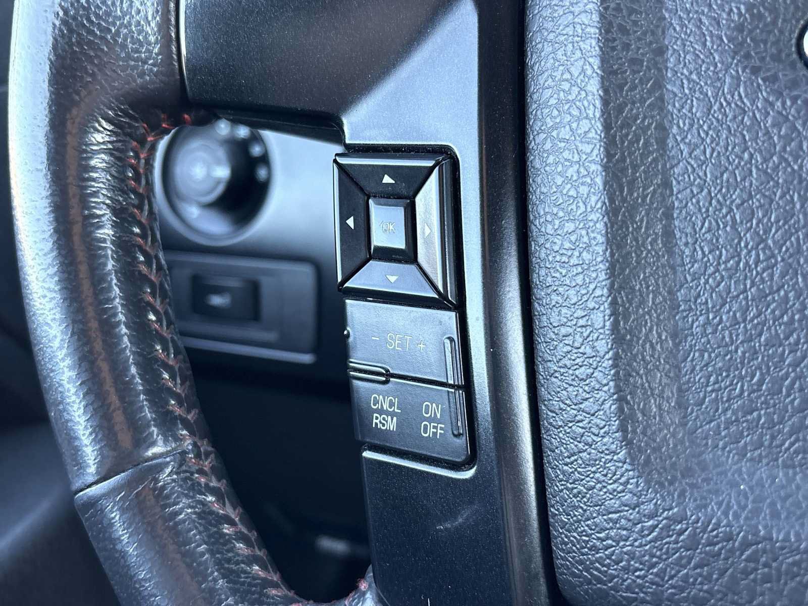 Used 2014 Ford F150 FX4 w/ Equipment Group 402A Luxury AWD/4WD image 33