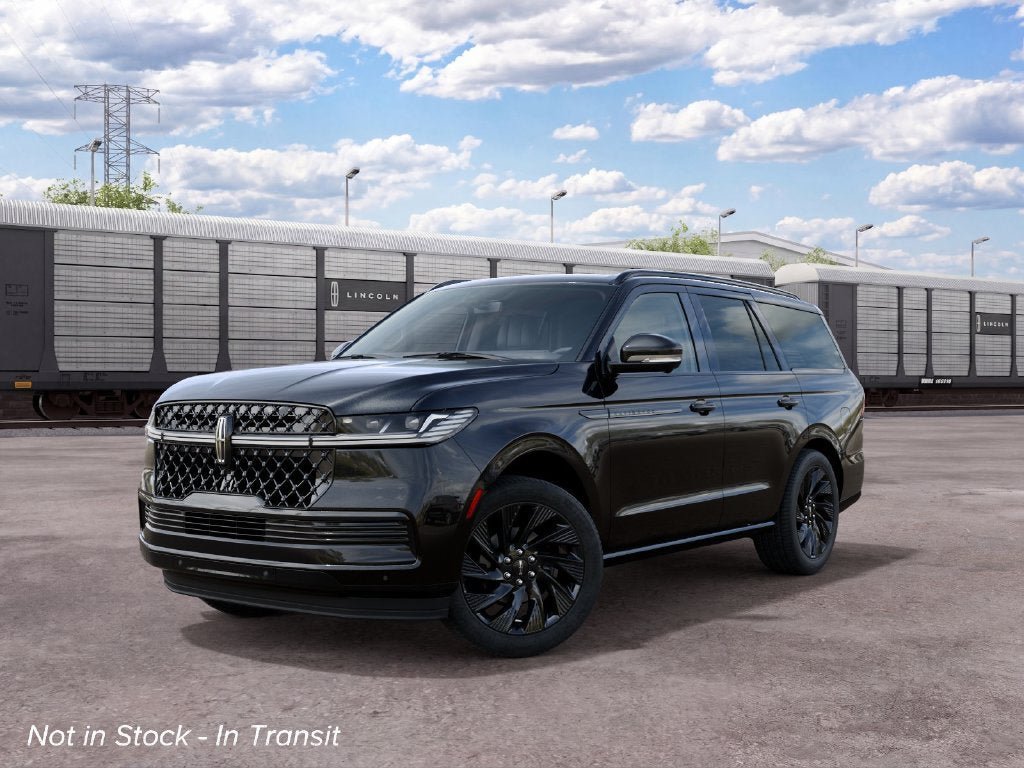 New 2027 Lincoln Navigator Reserve RWD image 2