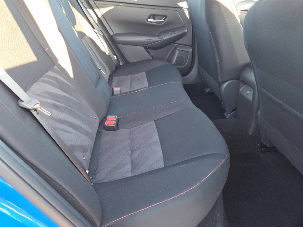 Certified 2025 Nissan Sentra SR FWD image 28