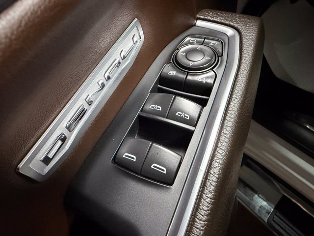 Used 2023 GMC Sierra 1500 Denali w/ Technology Package AWD/4WD image 15
