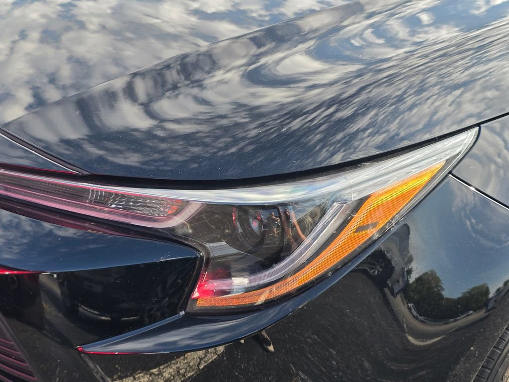 Certified 2025 Toyota Corolla LE FWD image 22