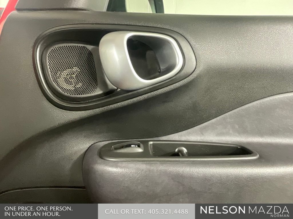 Used 2015 FIAT 500L Lounge FWD image 21