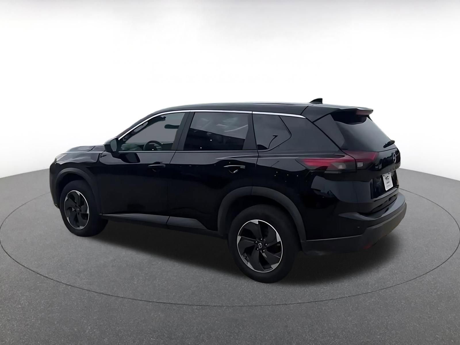 Used 2025 Nissan Rogue SV AWD/4WD image 10
