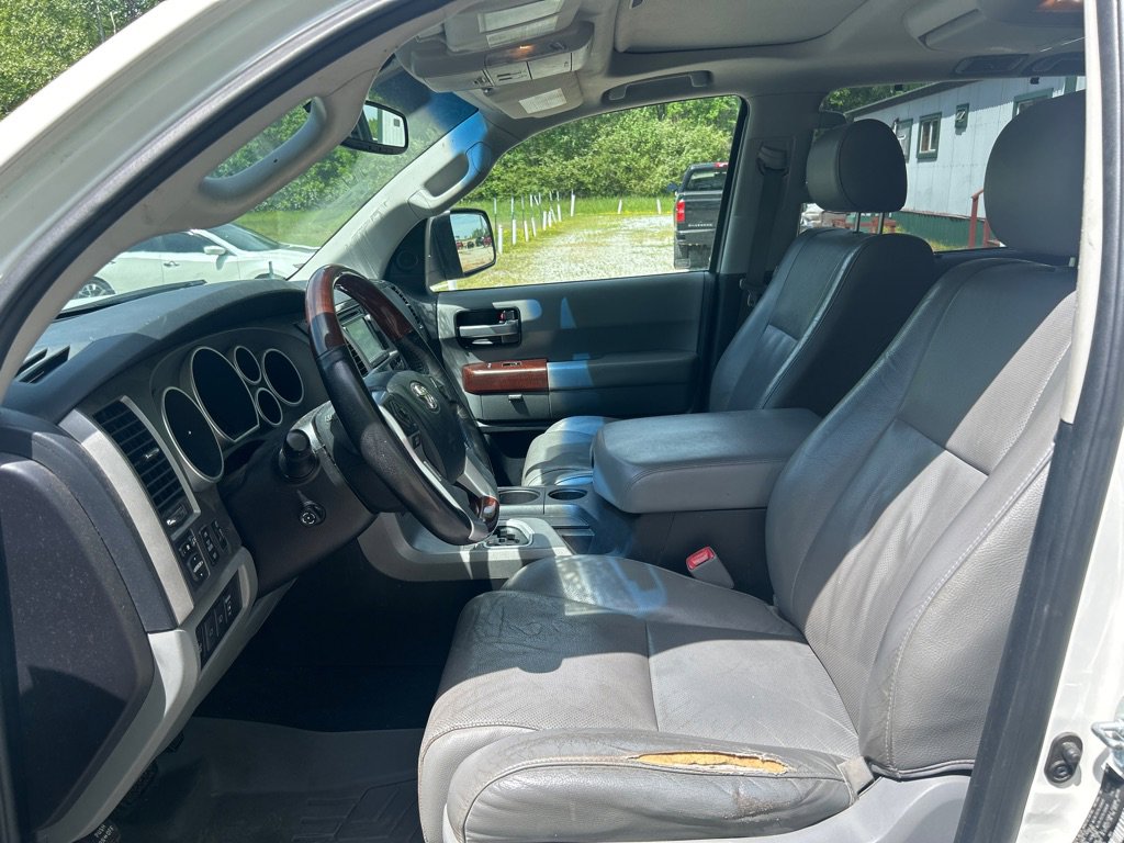 Used 2016 Toyota Sequoia Platinum AWD/4WD image 8