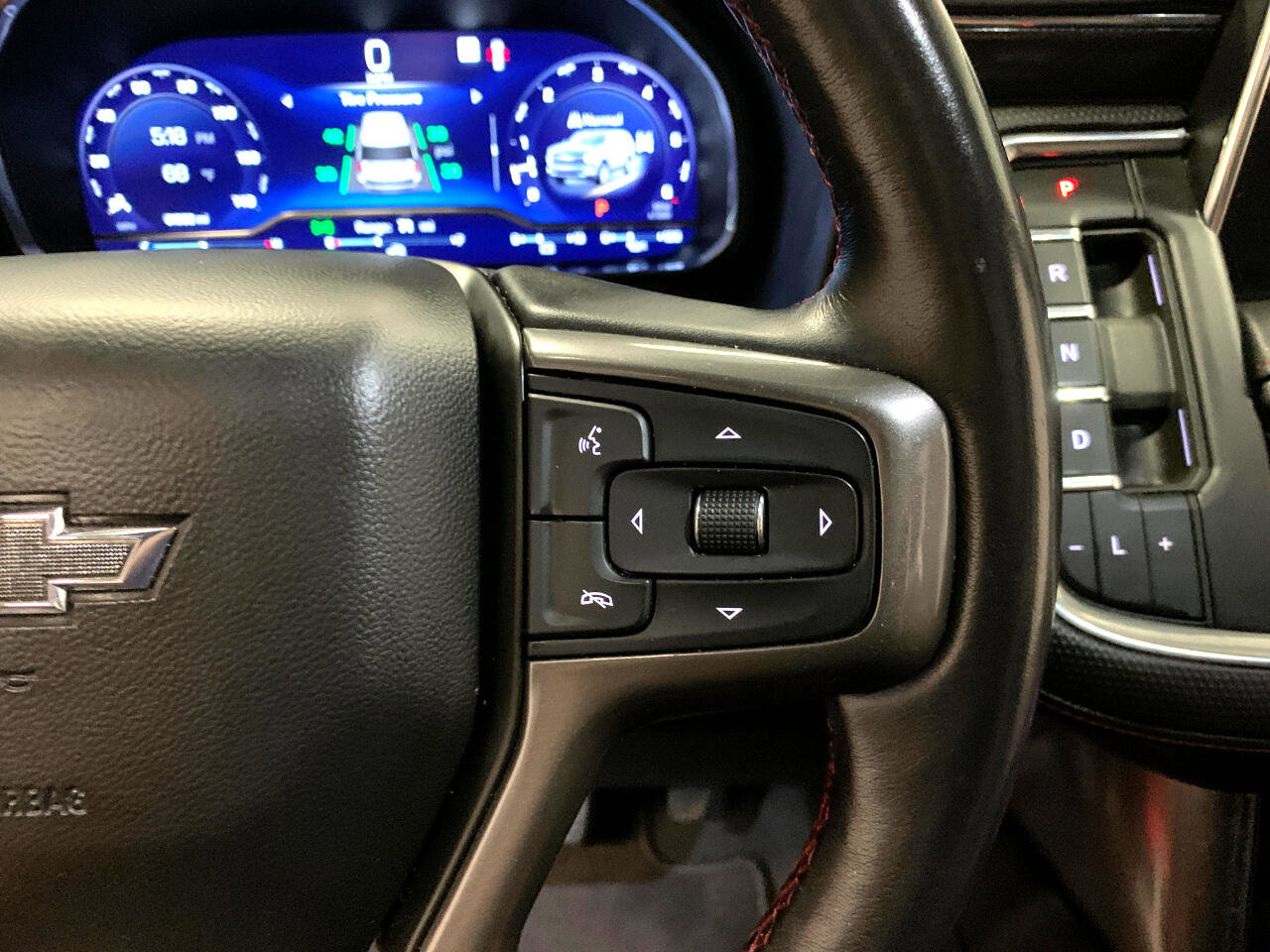 Used 2022 Chevrolet Tahoe RST w/ Luxury Package image 27