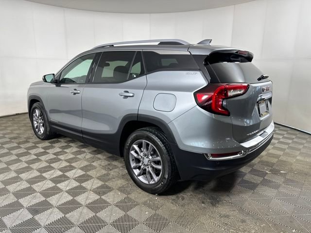 Used 2023 GMC Terrain SLT image 5