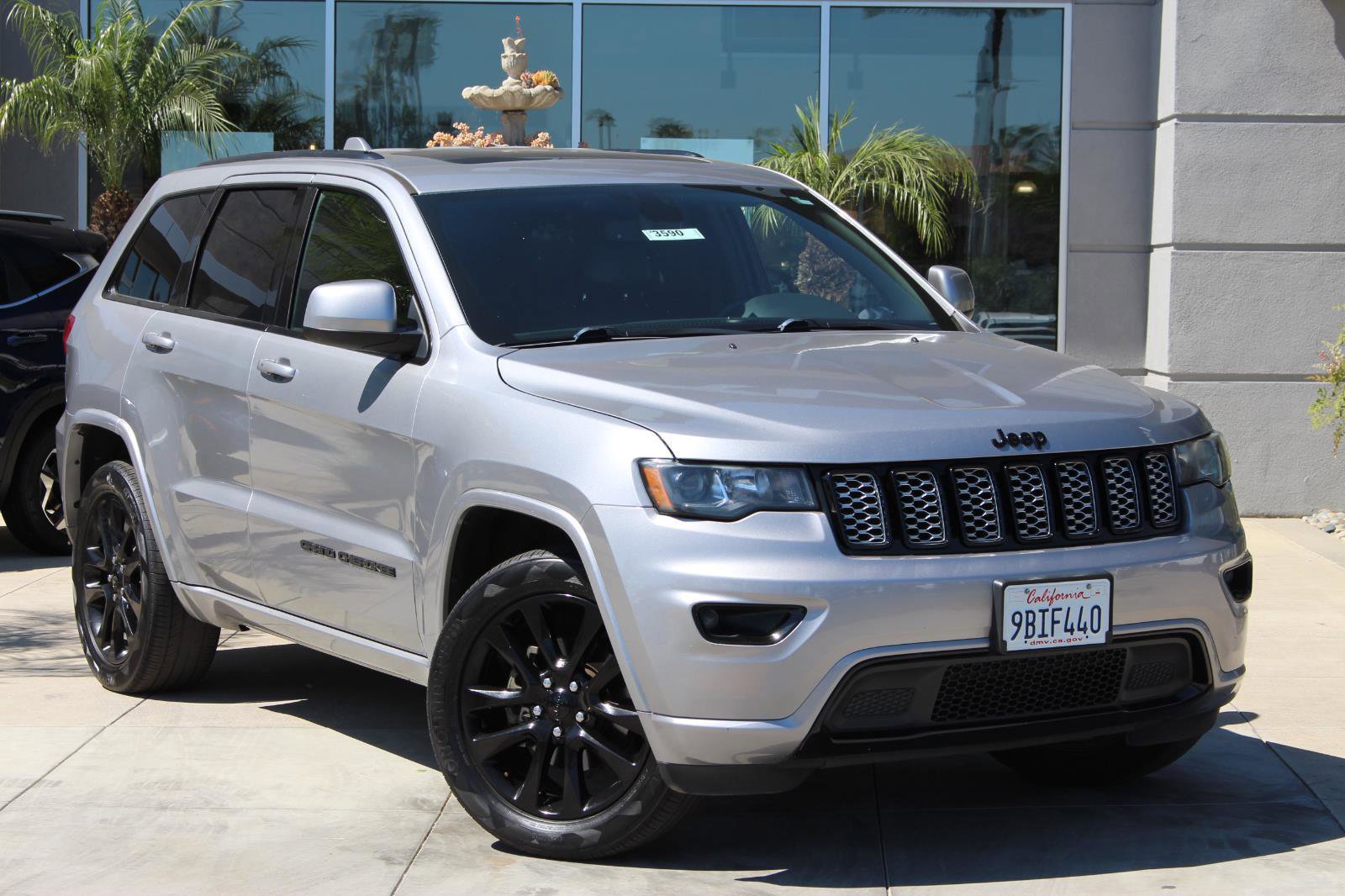 Used 2019 Jeep Grand Cherokee Altitude