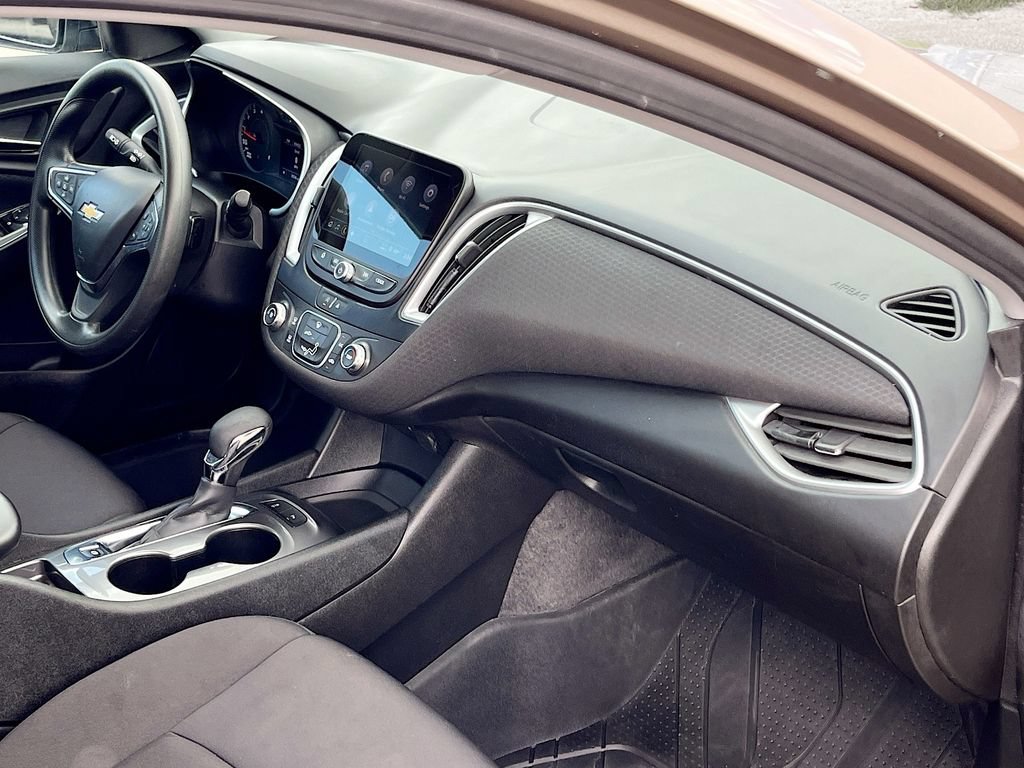 Used 2024 Chevrolet Malibu LS FWD image 26